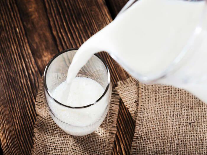 skimmed milk nutrition information